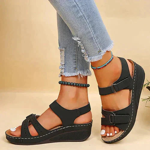 Echoarchiv | Hochhackige Sandalen für Damen