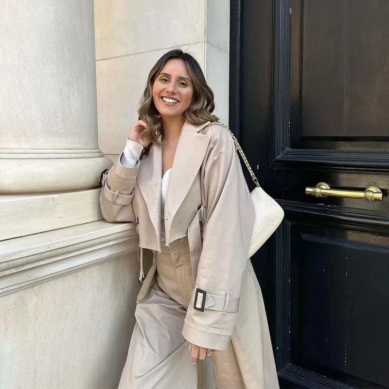 Echoarchiv | Kurzer Trenchcoat