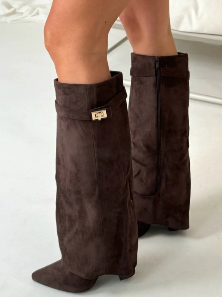 Knielange Stiefel - Wildlederstiefel mit spitzem Zeh und Absatz für Damen Echoarchiv
