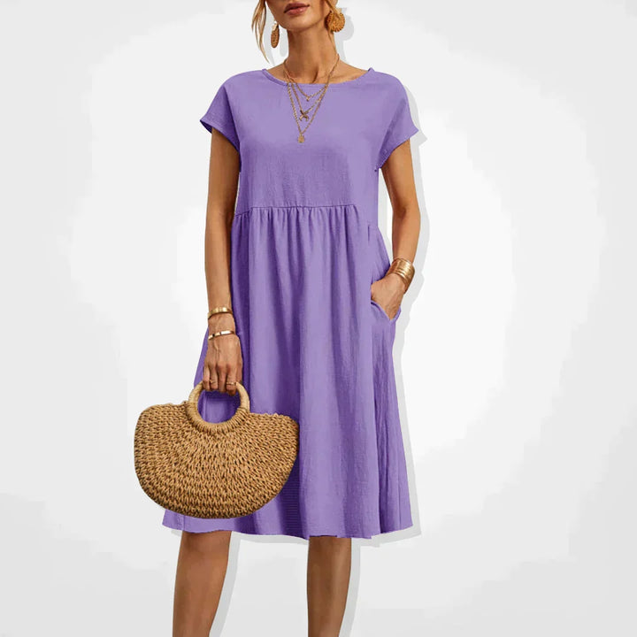 Elegantes fließendes Sommerkleid