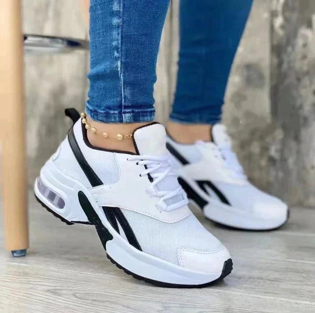 Echoarchiv | Orthopädische Damenschuhe mit Fußbett