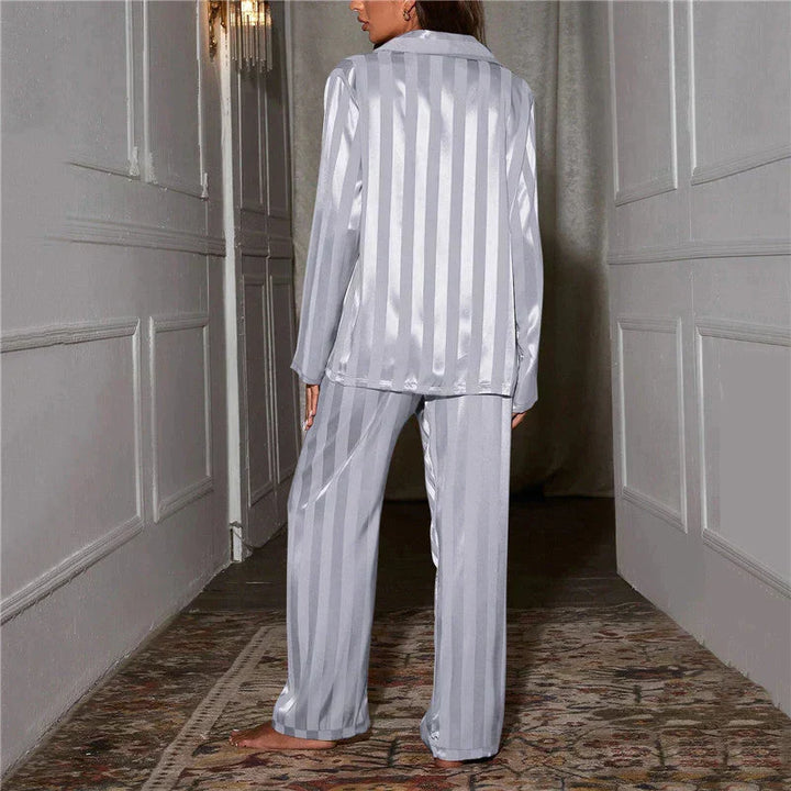 Echoarchiv | Satin Pyjamas