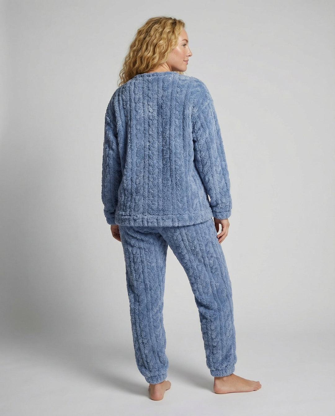 Kuscheliges Damen Fleece-Pyjama-Set | Echoarchiv