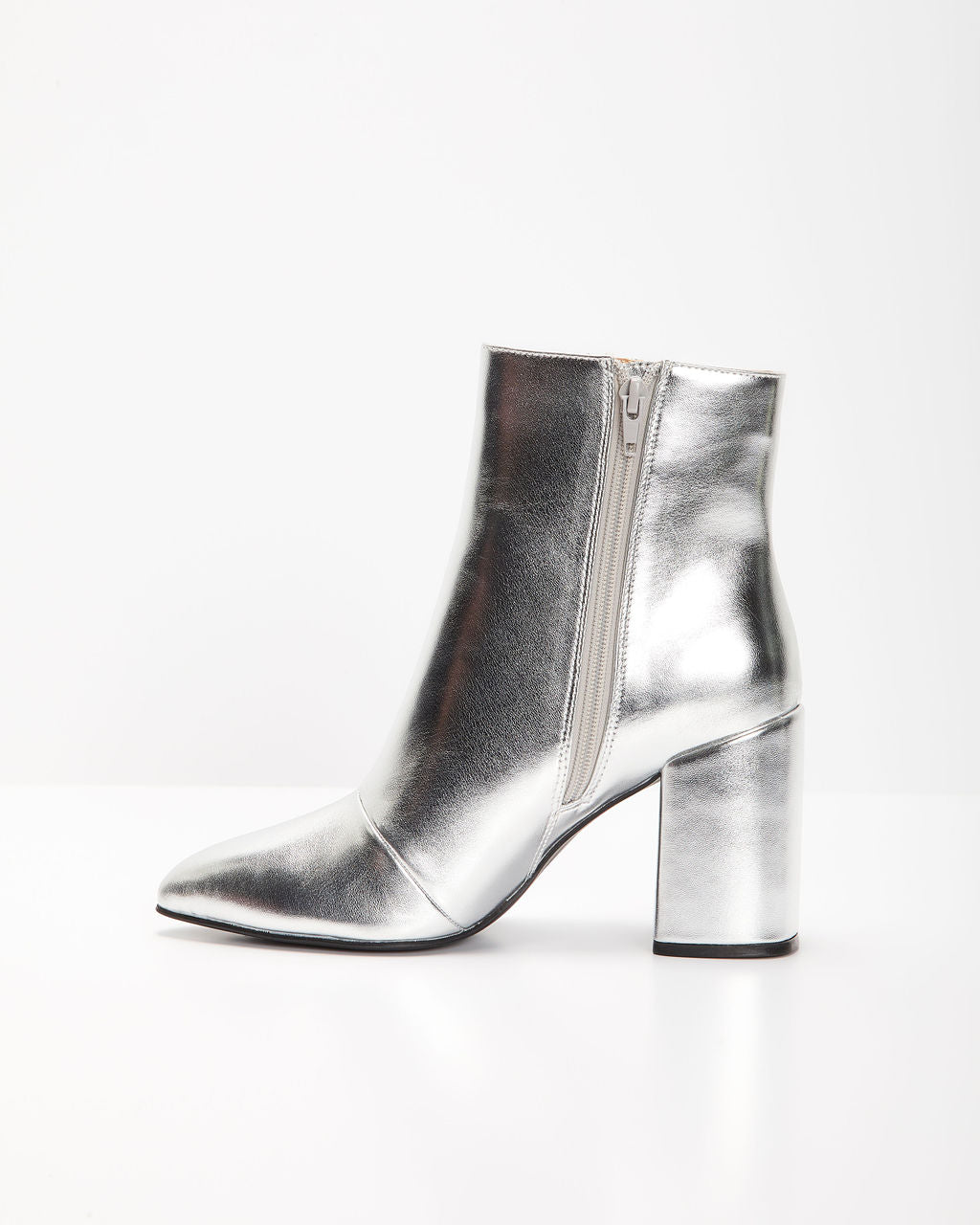 Anara | Stiefelette – Varelle