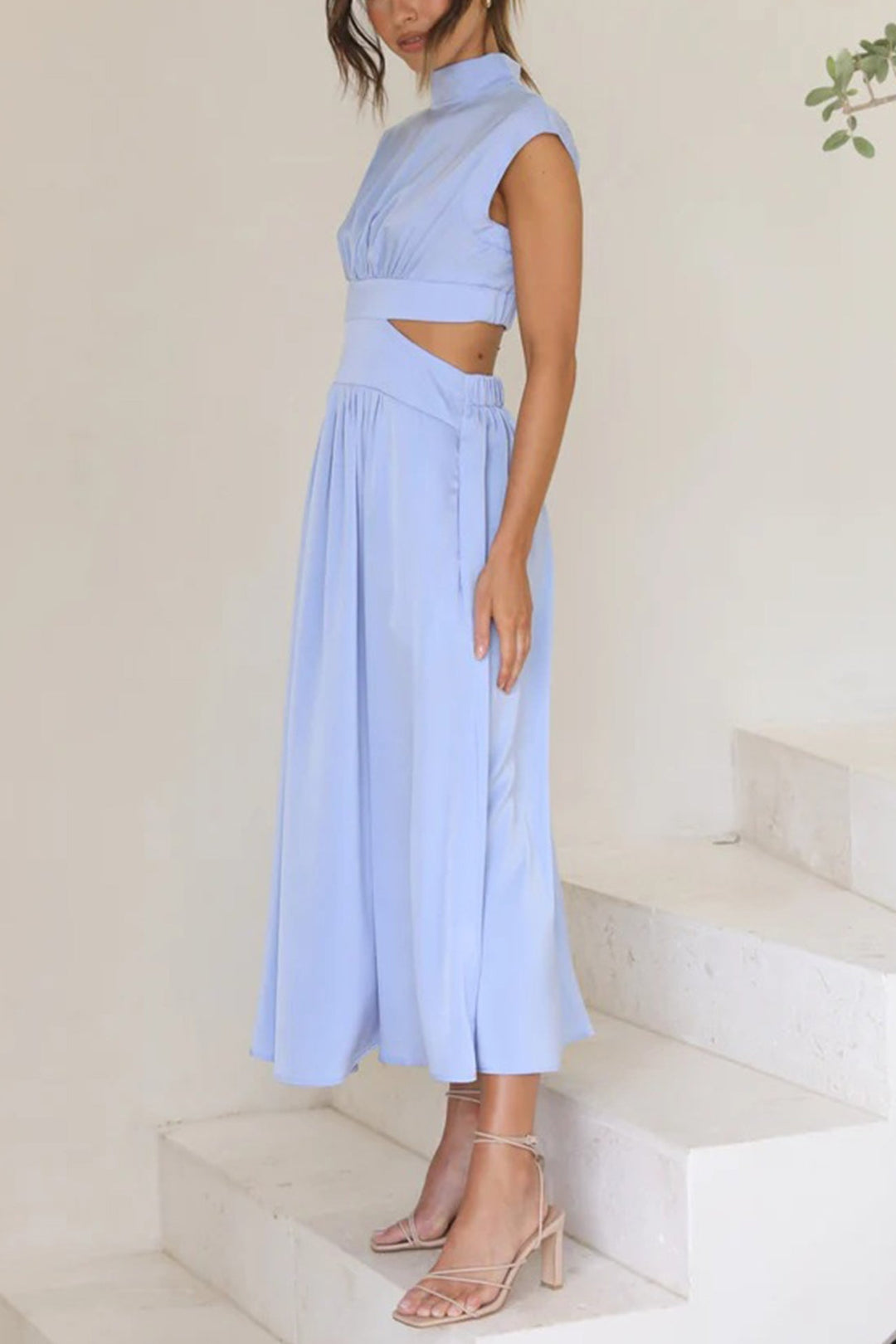 Mock Neck Cutout Midi Kleid – Élara