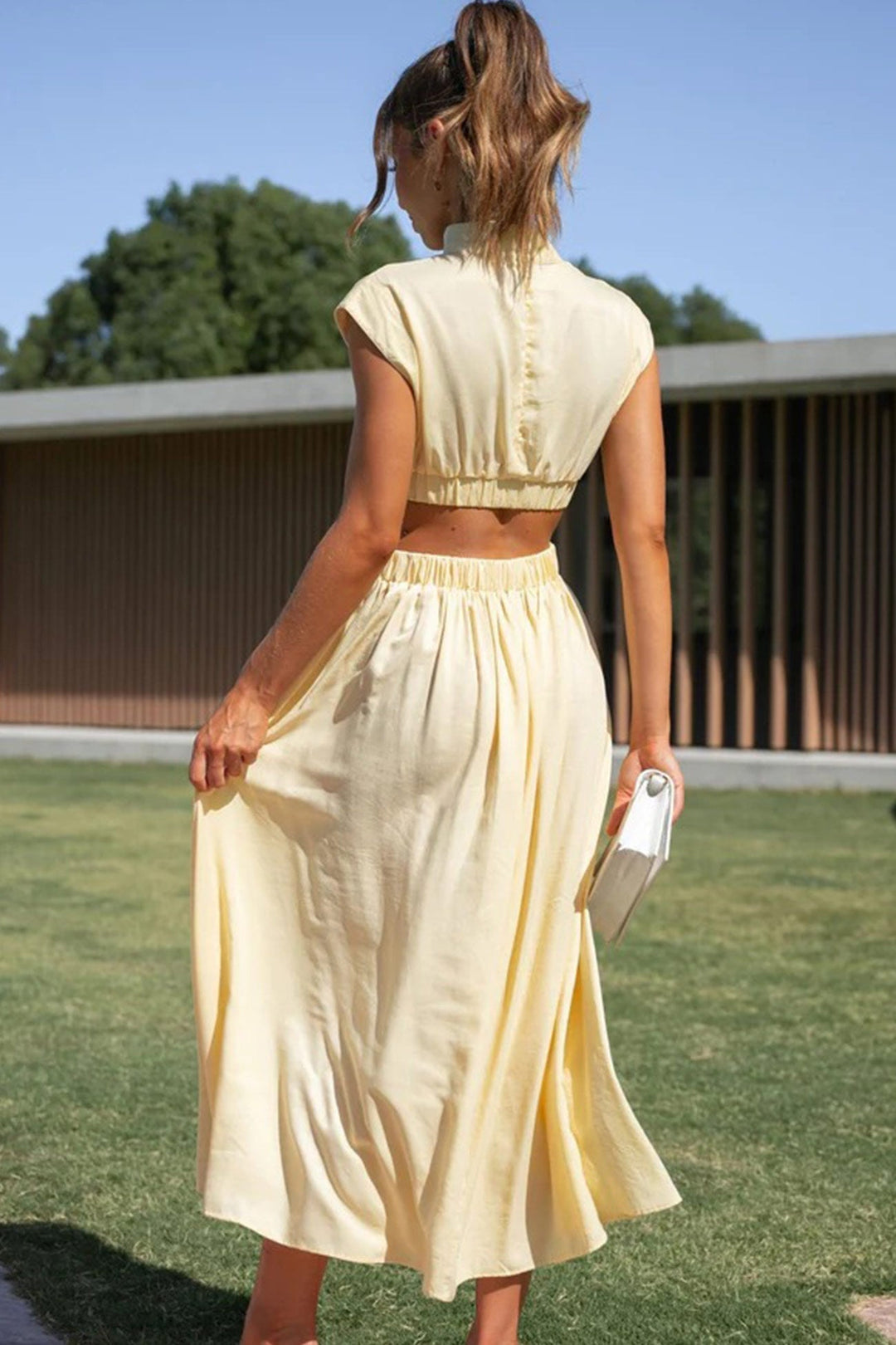 Mock Neck Cutout Midi Kleid – Élara