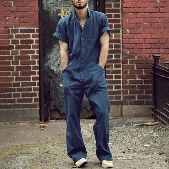 Echoarchiv | Einfarbiger Jumpsuit für Männer