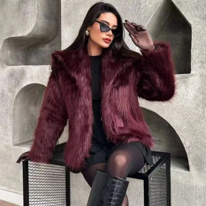 Echoarchiv | Warme Pelzjacke Für Damen In Stilvollem Design