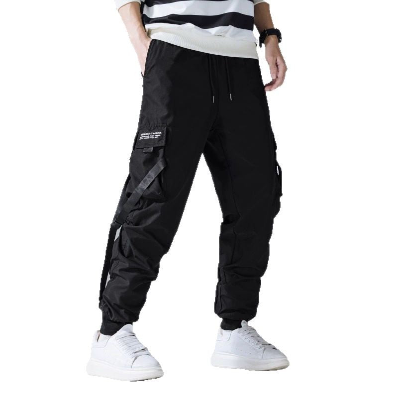 Herren Konisch geschnittene Utility‑Cargohose im Joggerstil mit Multifachtaschen, Kordelzug & elastischem Knöchelabschluss Echo Archiv