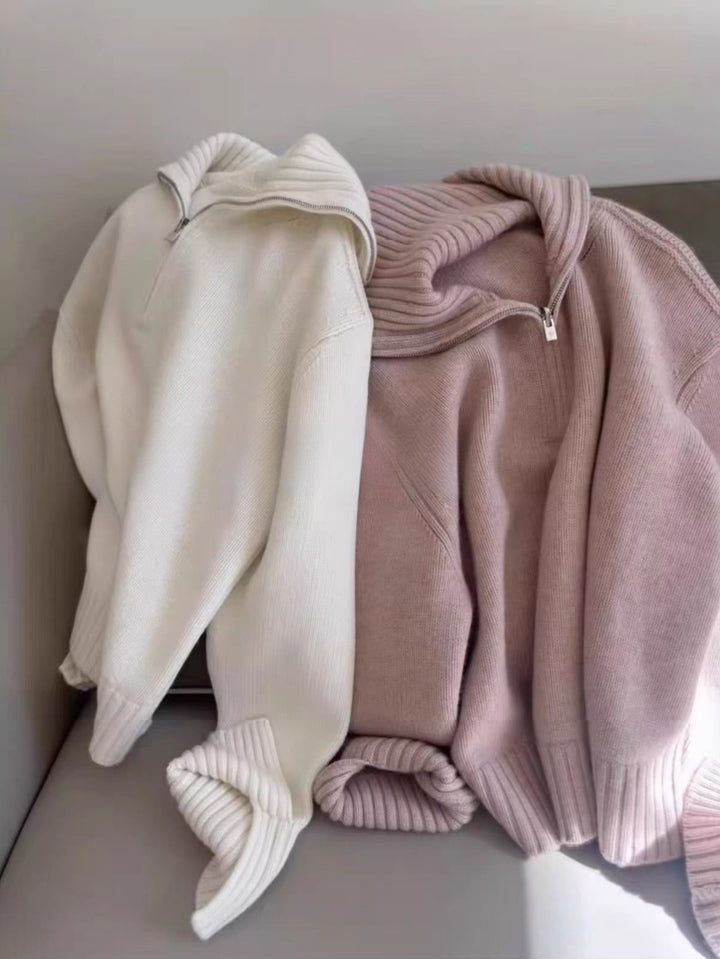 Damen Oversize Feinstrickpullover mit halbem Reißverschluss und weitem Rollkragen Echoarchiv