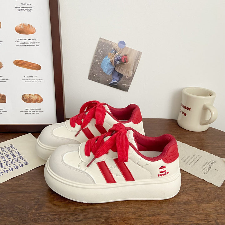 Damen Plateau-Laufsneaker mit verspielten Applikationen und atmungsaktiver Sohle Echo Archiv