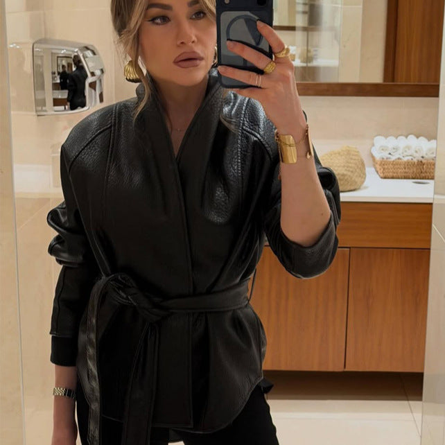 Damen Taillierte Lederjacke mit Wickelgürtel und Kimono-Kragen Echoarchiv