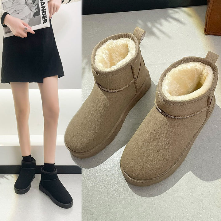 Damen Gefütterte Kurz‑Boots mit Teddyfutter, Slip‑On‑Design und profilierter Gummisohle Echo Archiv