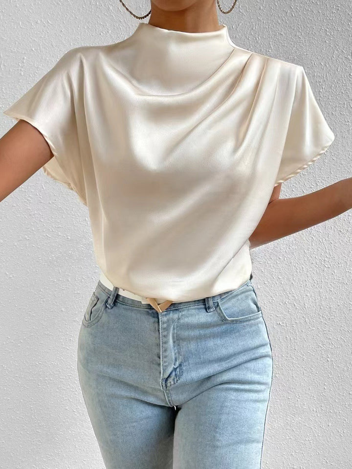 Damen Elegantes Satinoberteil mit hochgeschlossenem Ausschnitt und soften Drapierungen Echo Archiv
