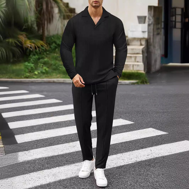 Herren modischer Freizeitanzug mit funktionalem Design Echoarchiv