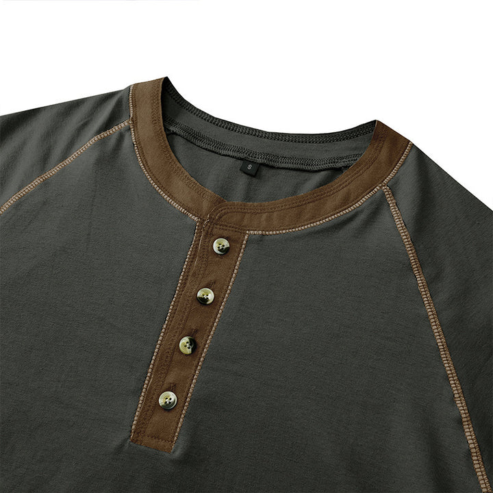 Herren Kurzarm-Henley-Shirt mit auffälligen Kontrastnähten und bequemer Passform Echoarchiv