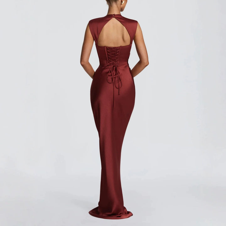 Damen Elegantes Maxikleid mit asymmetrischem Ausschnitt und raffinierten Drapierungen Echo Archiv