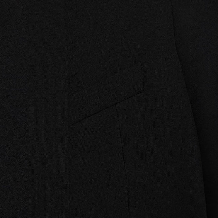 Damen Kurze Boxy-Capejacke mit Stehkragen, verdeckter Knopfleiste und Pattentasche Echoarchiv
