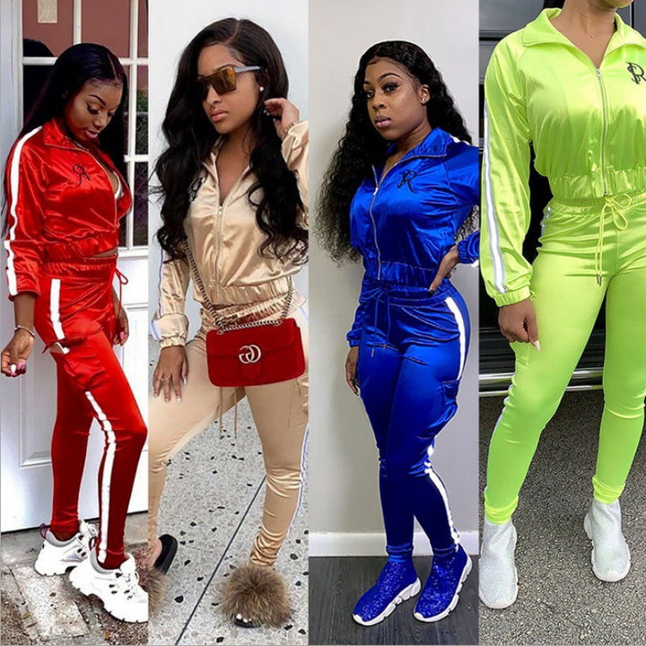 Damen Satin-Jogginganzug-Set mit Reißverschlussjacke, Seitenstreifen und Cargo-Taschen – Élanora