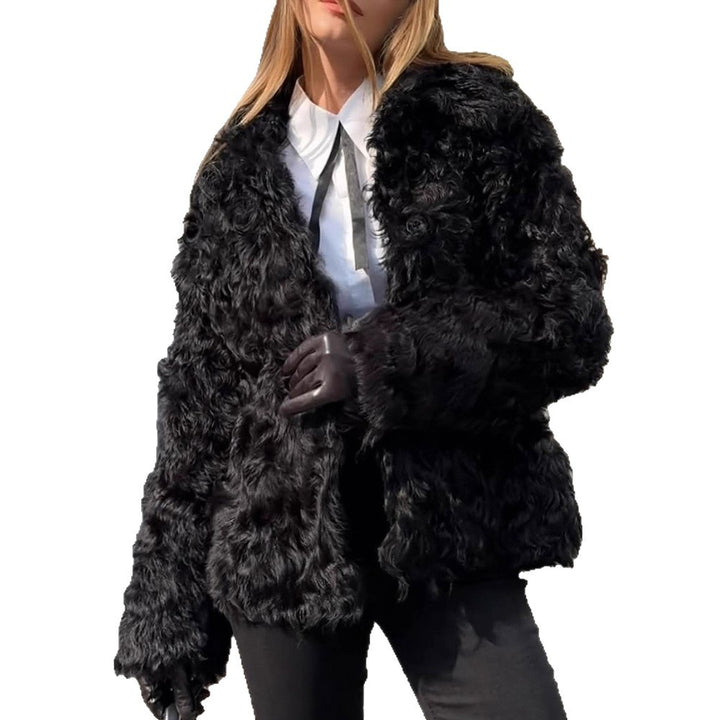 Damen Boxy-Kurzmantel aus gewelltem Faux-Fur mit strukturierter Wellenoptik und offener Front Echoarchiv