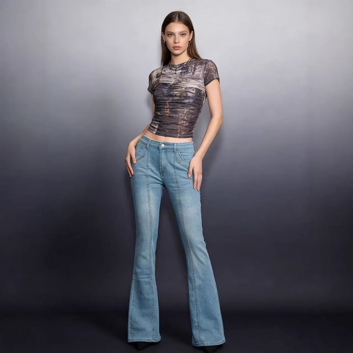 Damen nan hochgeschnittene taillierte Flared-Jeans mit mittiger Nahtführung und figurformender Hüftpartie Echo Archiv