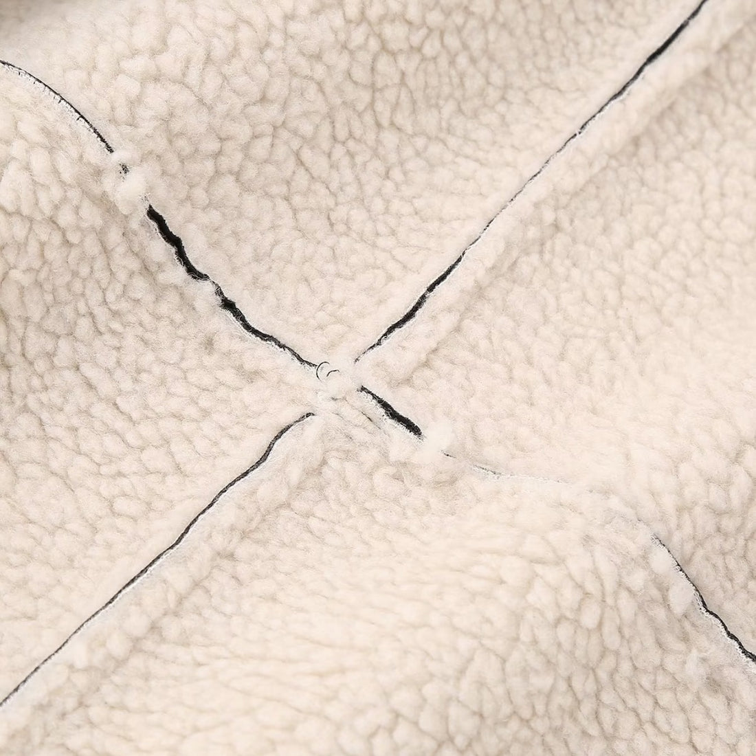 Damen oversized Aviator‑Blouson aus veganem Lederimitat mit Teddyfutter und verdecktem Reißverschluss – Célinea