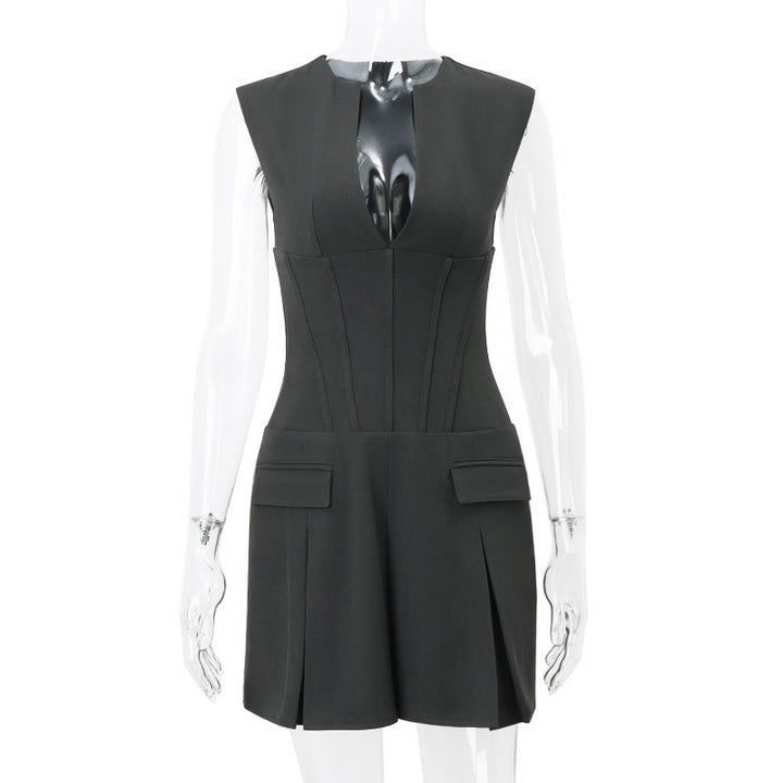 Damen Figurbetontes Minikleid mit tiefem V-Ausschnitt und schwingendem Rock Echo Archiv