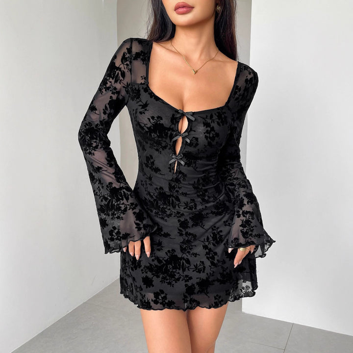 Damen nan kurzes Meshkleid mit floraler Samtflock-Optik, Ausschnitt-Öffnungen und Zierbändern Echo Archiv