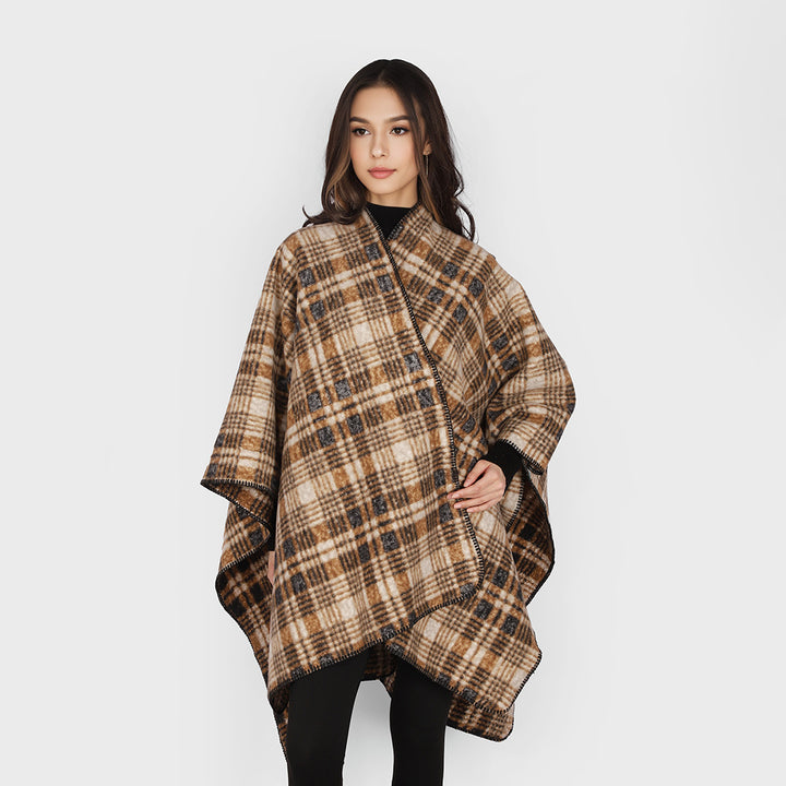 Damen Oversize-Karo-Cape aus weichem Wollmix mit kontrastierter Kettelnaht Echo Archiv