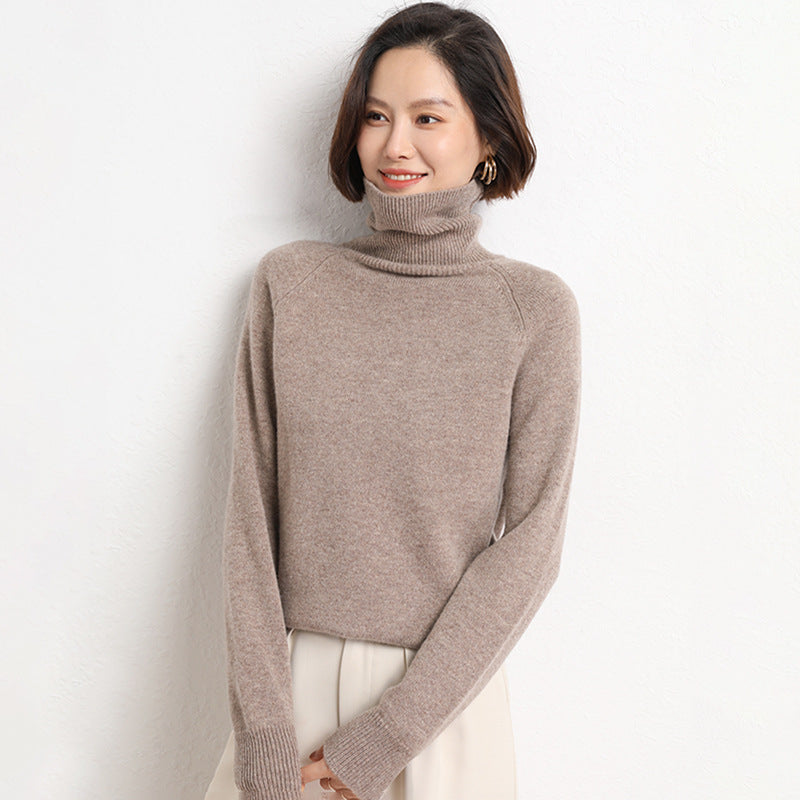 Damen Schlanker Rollkragenpullover aus feinem Strick mit Raglanärmeln Echoarchiv