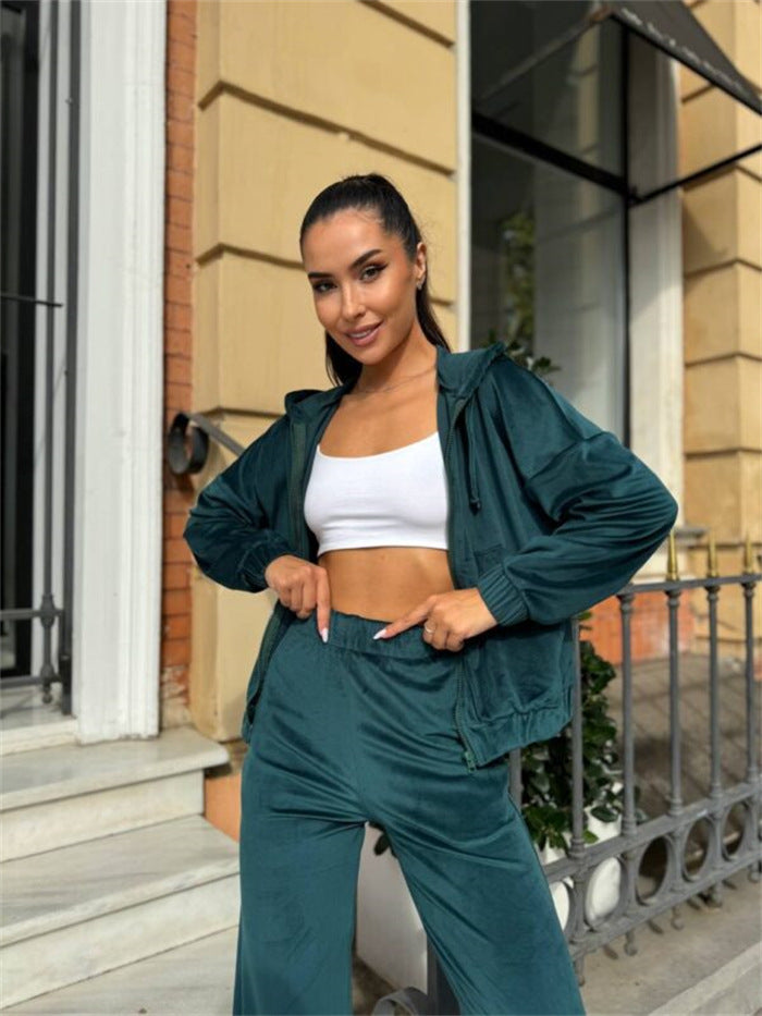 Damen Velours-Zip-Kapuzenjacke mit Marlene-Jogginghose Lounge-Set – Auréline