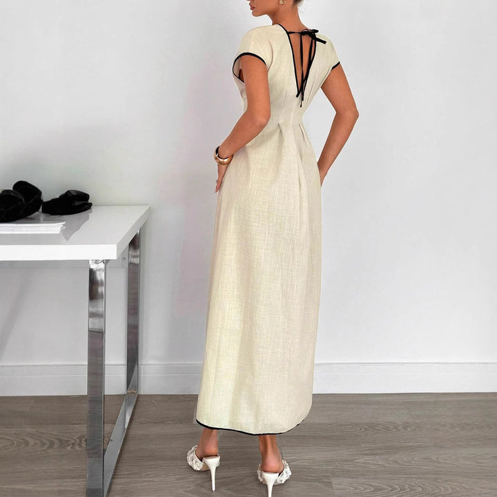 Damen Fließendes Maxikleid mit V-Ausschnitt und schwingendem Rock Echo Archiv