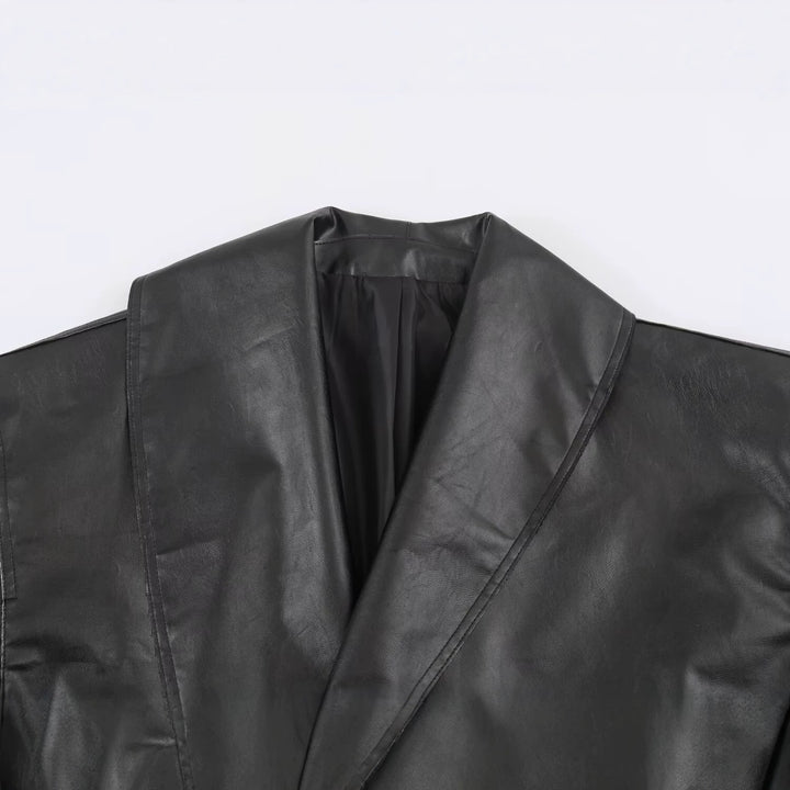 Damen Kurze Oversize-Lederoptikjacke mit weitem Schalkragen und Gürtel Echo Archiv