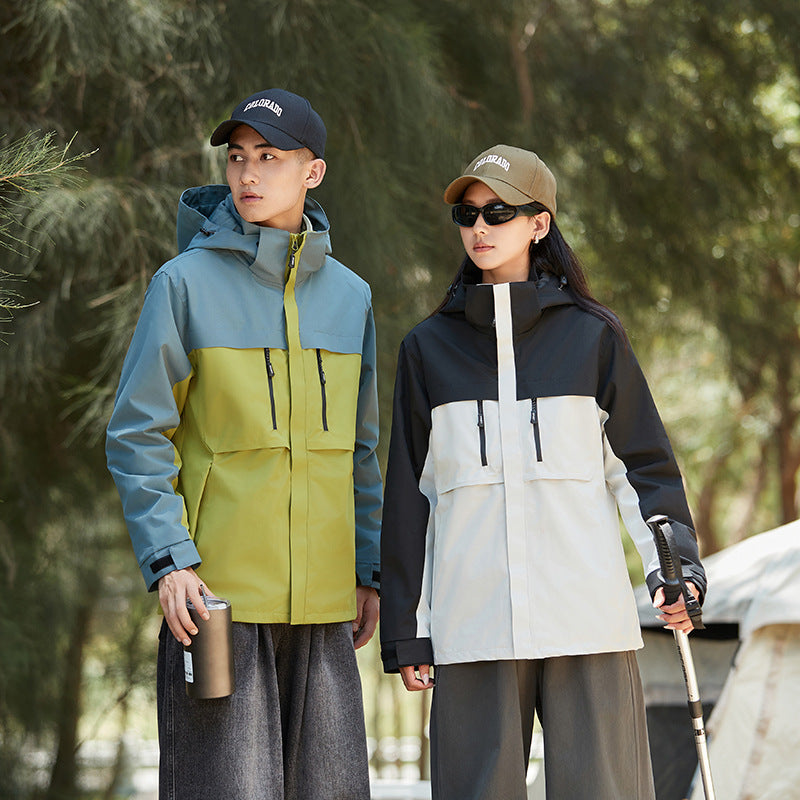 Herren technische Outdoorjacke mit Kapuze, wasserabweisender Membran und multifunktionalen Reißverschlusstaschen Echoarchiv