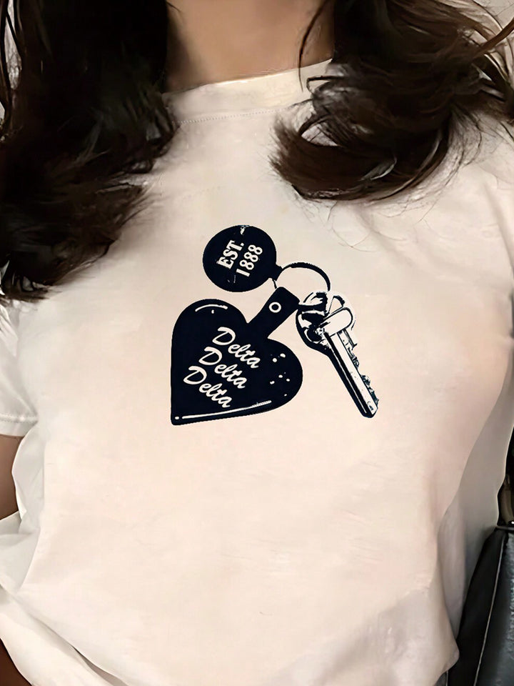 Damen T-Shirt mit kreativem Schlüsselherz-Motiv und modernem Print Echo Archiv