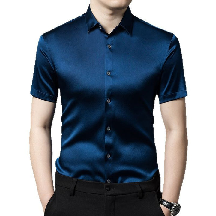 Herren kurzärmliges Seidenhemd mit elegantem Schnitt und feiner Struktur Echoarchiv