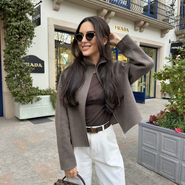 Damen kurz geschnittene Wolloptik-Zipjacke mit Stehkragen und Oversize-Ärmeln – Célinea