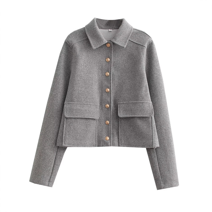Damen Kurztaillierte Wolljacke mit Zierknöpfen und Pattentaschen – Célinea
