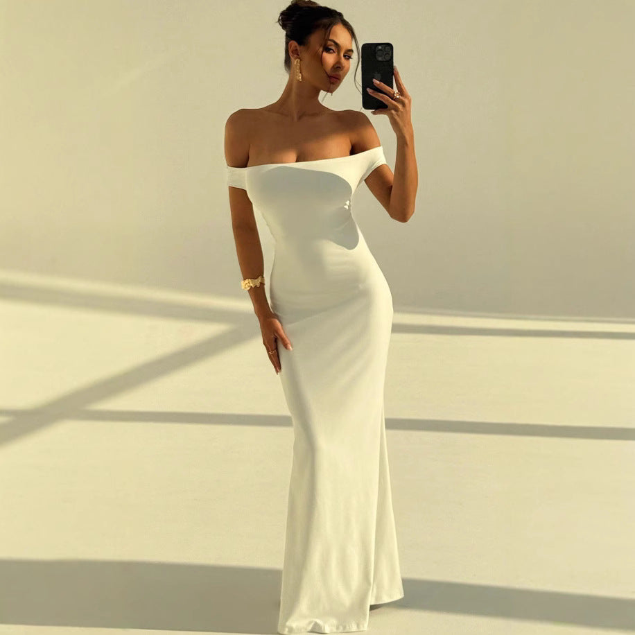 Damen Elegantes Off-Shoulder Maxikleid mit figurbetontem Schnitt Echo Archiv