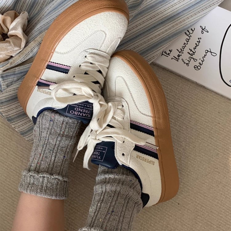 Damen Sneakers mit komfortabler Schnürung und dämpfender Sohle Echo Archiv