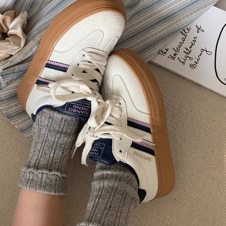 Damen Sneakers mit komfortabler Schnürung und dämpfender Sohle Echo Archiv