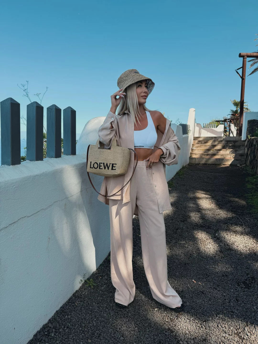 Damen legeres Leinen-Lounge-Set mit Hemdjacke im Oversize-Schnitt und weitem Bundfaltenhose – Élanora