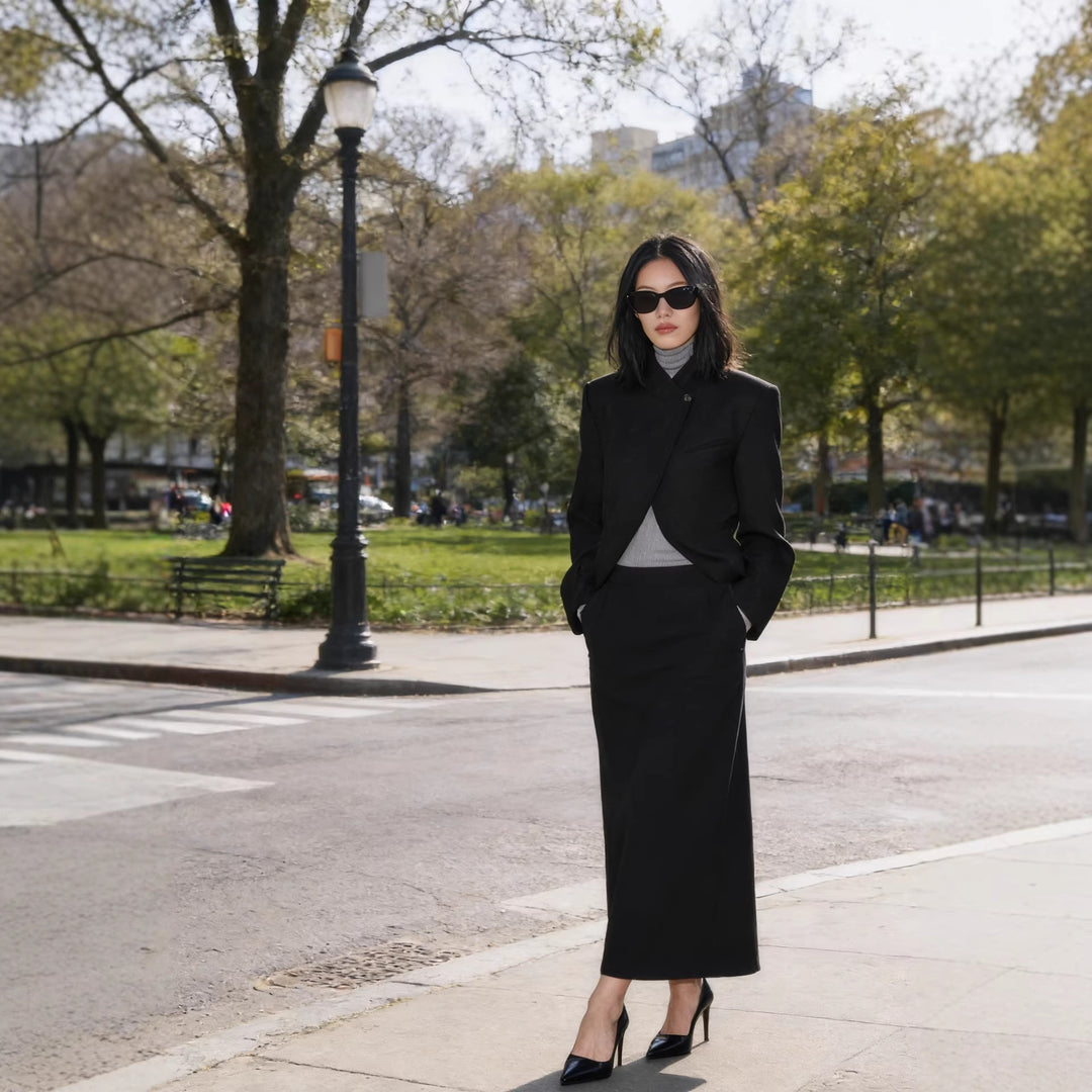 Damen Strukturierter Kurzblazer im Minimalstil mit Stehkragen und verdeckter Knopfleiste Echo Archiv