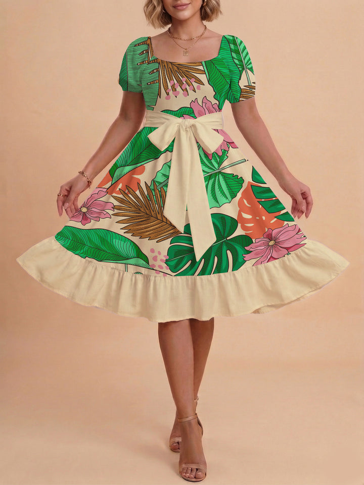 Damen Kleid mit tailliertem Schnitt und verspieltem Blumenmuster Echo Archiv