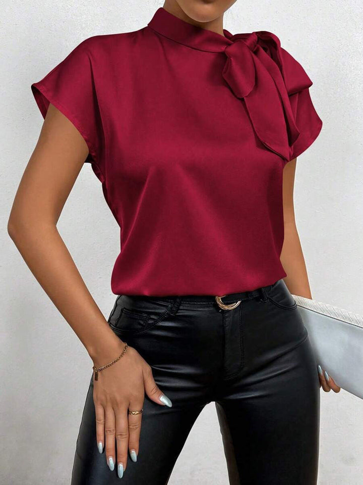 Satinbluse Kurzarm Hoher Kragen mit Schleife Eleganter Entspannter Schnitt – Élovi