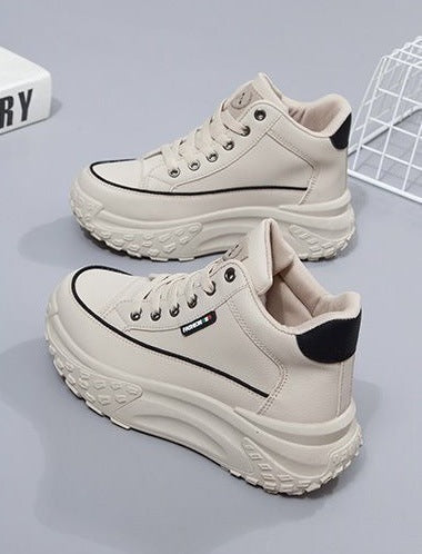 Damen Hohe Sneakers mit robustem Profil und sportlichem Design Echo Archiv