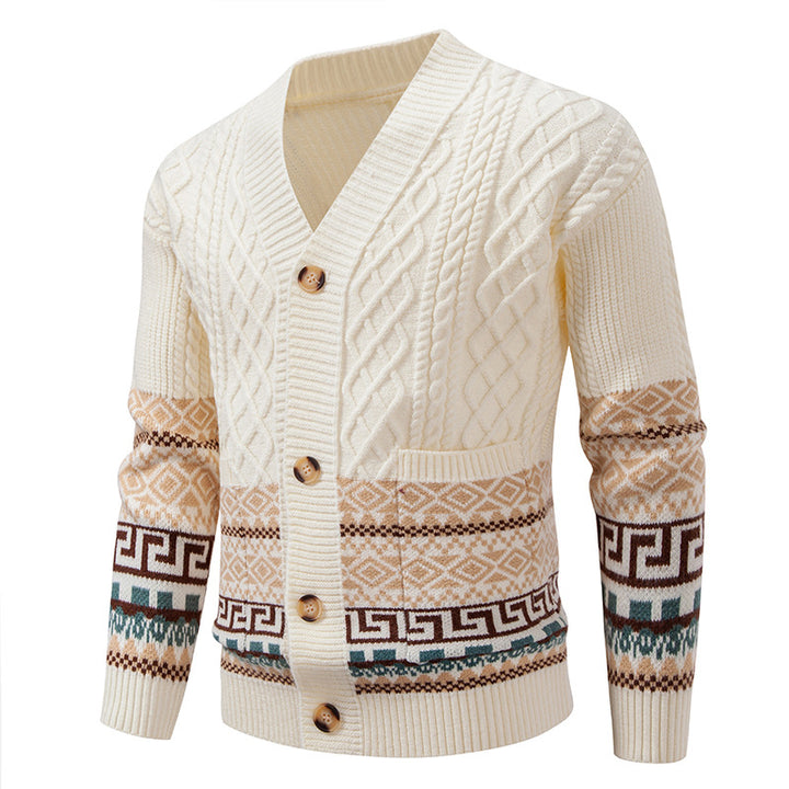 Herren Grobstrick-Cardigan mit Zopfmuster, Jacquard-Bändern und markanter Knopfleiste Echo Archiv