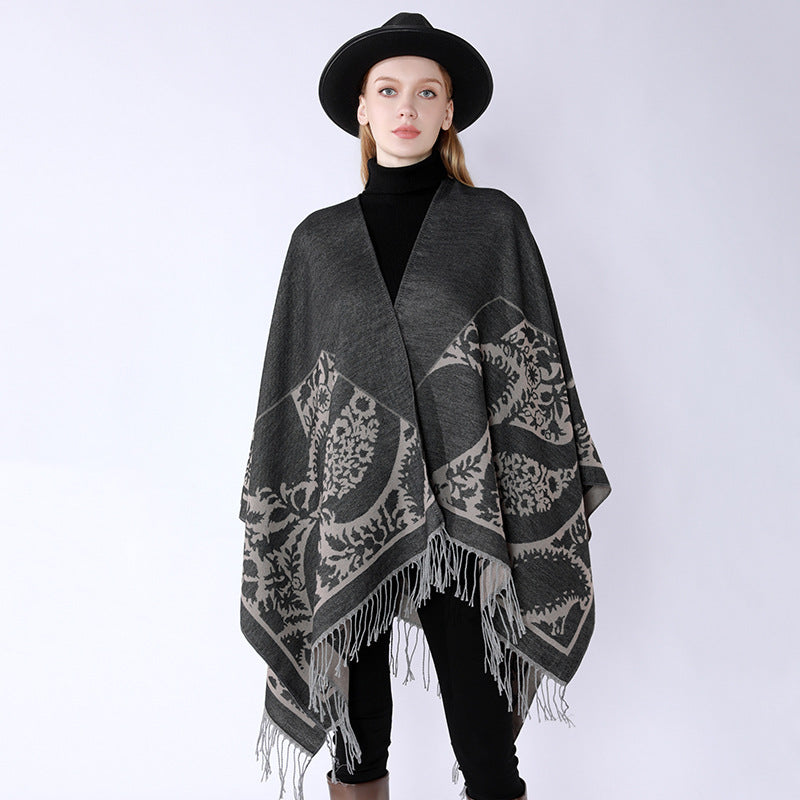Damen Oversize-Umhangponcho mit floralen Medaillon-Jacquard und Fransensaum Echo Archiv
