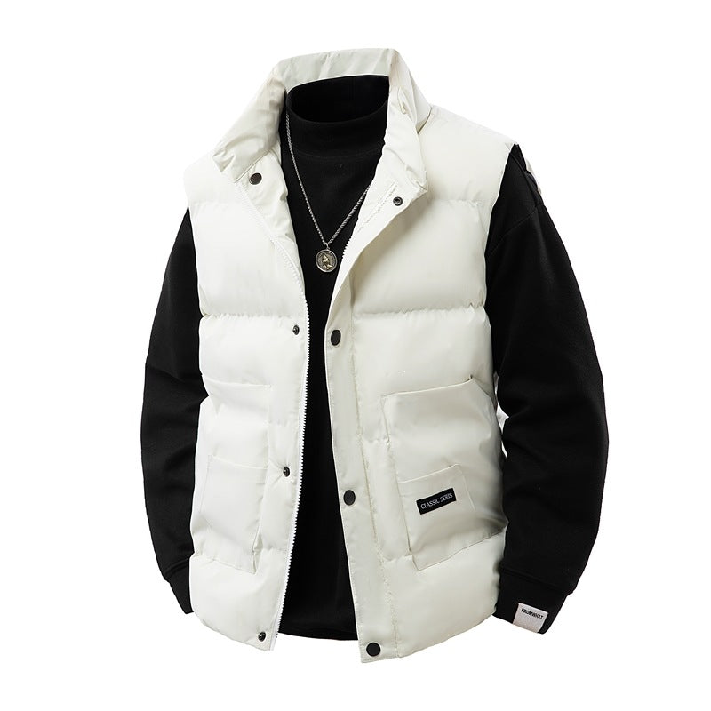 Herren Thermo‑Steppweste mit hoher Kragenblende, Druckknopf‑Front & aufgesetzten Utility‑Taschen Echoarchiv