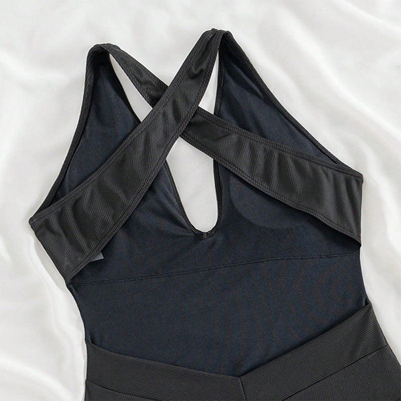 Damen Einteiler Badeanzug mit tiefem V-Ausschnitt und raffinierten Rippendetails Echo Archiv